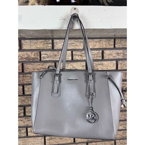 Michael Kors large travel tote‎ purse in Voyager Grey ￼ - Picture 1 of 11